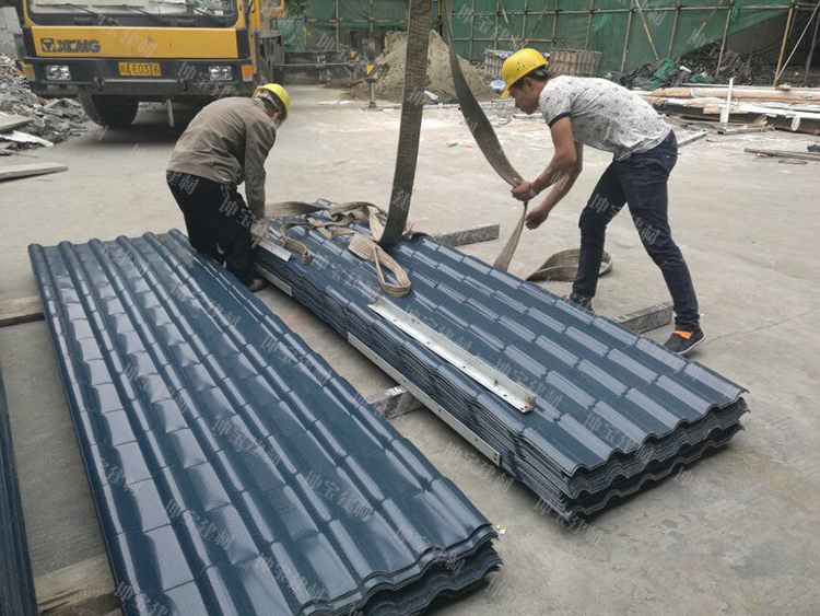 坤宝合成树脂瓦助力成都西北中学建设健康校园